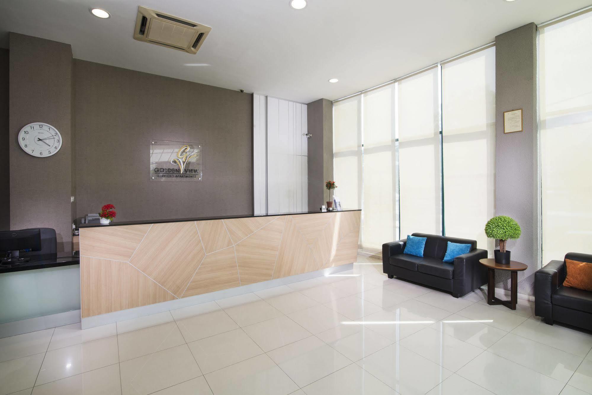 Golden View Serviced Apartments Tanjung Tokong Exterior foto